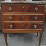 547 4810 CHEST OF DRAWERS